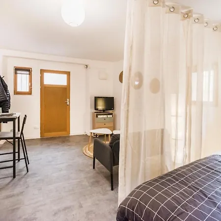 Apartment Studio Medieval Hyeres